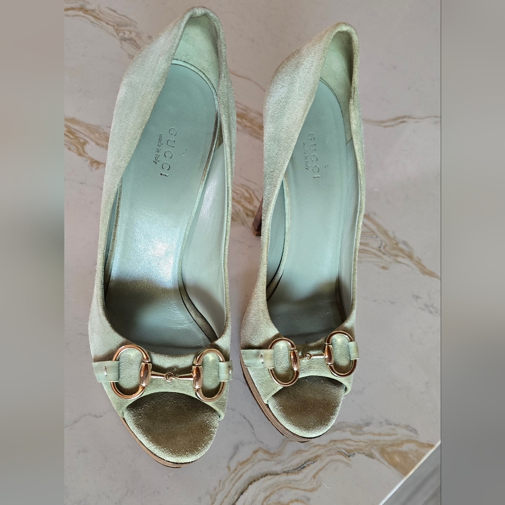 Gucci Women's Mint Green Leather Heels